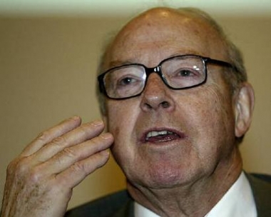 Blix is seen talking at a conference at the Iberoamerica University, in Mexico City, in this January 19, 2005 file photo.