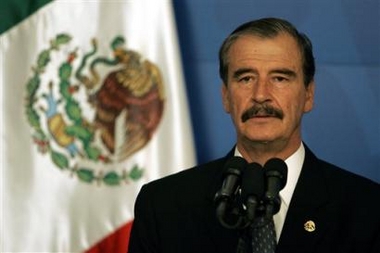 Mexican President Vicente Fox, pauses during a press conference at the official residence Los Pinos,Wednesday Sept. 21, 2005, in Mexico City.