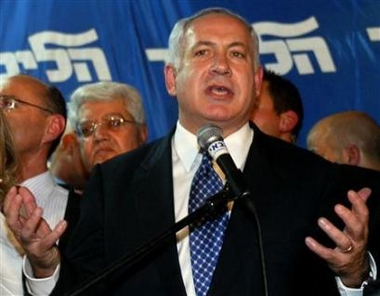 Israel's former prime minister and newly elected Likud Party leader Benjamin Netanyahu speaks upon his victory in Tel Aviv, December 20, 2005.