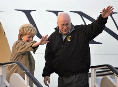 U.S. Vice President Dick Cheney, (R) with his wife Lynne Cheney, wave before leaving Pakistan at military base in Rawalpindi December 20, 2005.