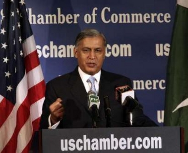 Pakistani Prime Minister Shaukat Aziz speaks at a luncheon at the U.S. Chamber of Commerce in Washington January 23, 2006.
