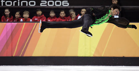 Gheorghe Chiper from Romania performs during the men's figure skating free program at the Torino 2006 Winter Olympic Games in Turin, Italy, February 16, 2006. [Reuters]