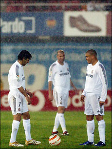 Real Madrid players (L-R) Raul, Zinedine Zidane and Ronaldo during the Spanish league match against Real Mallorca on February 26.