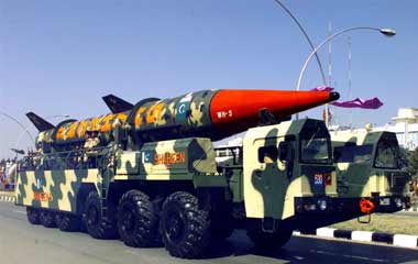 Pakistan test-fires nuclear-capable missile