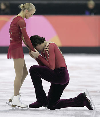 Figure skating pairs final of Turin Games