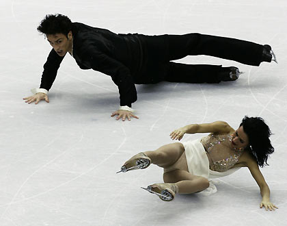 Canadian pair fall during performance