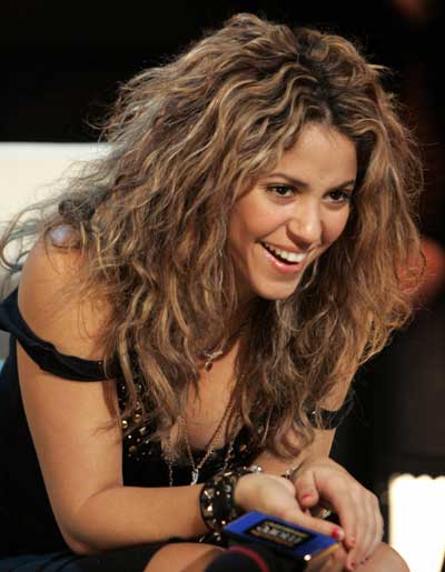 Shakira promotes her new album