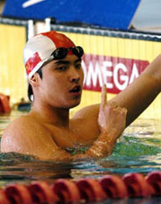 Wu Peng wins 200m butterfly in World Cup meet