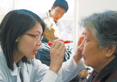 Keeping wary eye on glaucoma symptoms