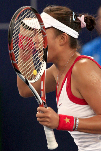 China's wildcard holder downs world No.1 at China Open