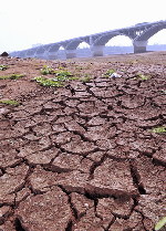 Severe drought hits Xiang River