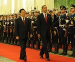 President Hu Jintao welcomes Obama