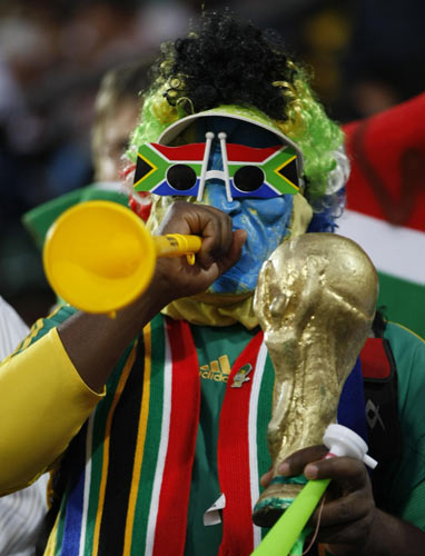 No World Cup ban on noisy South African trumpets