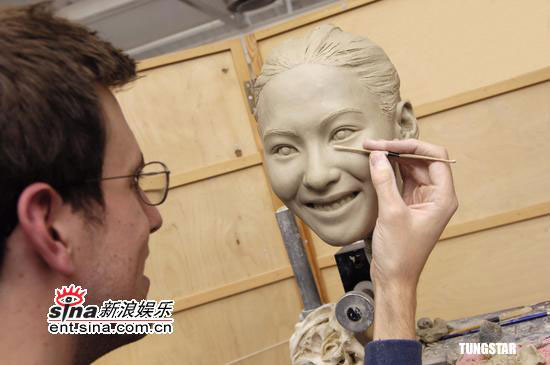 Cheung joins Stars at Madame Tussauds HK