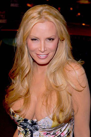 Cindy Margolis to pose for Playboy