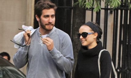 Are Natalie Portman and Gyllenhaal dating?