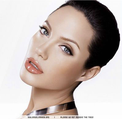 Jolie's cosmetic ad