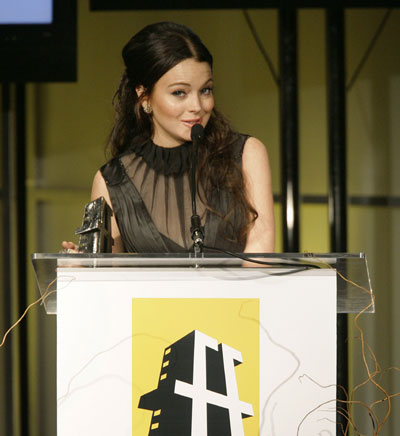 Lohan accepts Hollywood Breakthrough Actress of the Year award