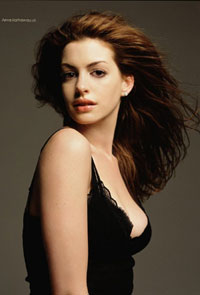 Anne Hathaway gets 'Smart' role