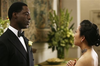 Rep:Isaiah Washington's staying 'Grey' 