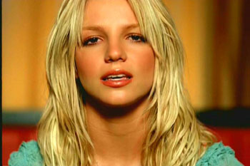 Britney demands removal of unflattering billboards