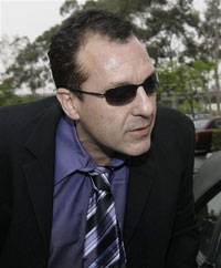 Tom Sizemore gets 16-month sentence