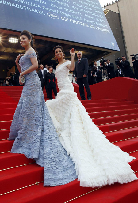 Eva Longoria Parker arrives for opening ceremony of 63rd Cannes Film Festival