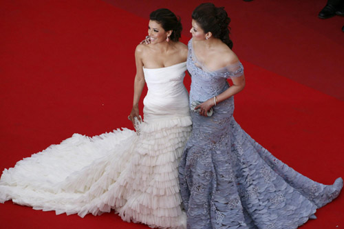 Eva Longoria Parker arrives for opening ceremony of 63rd Cannes Film Festival