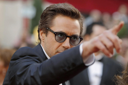 Robert Downey Jr. arrives at the 82nd Academy Awards