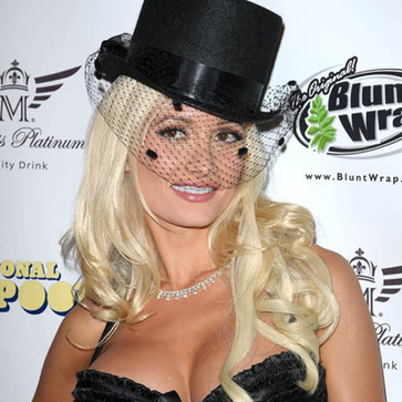 Holly Madison moving in with Benji