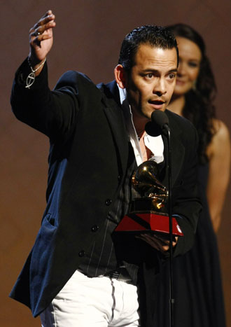 Singers at the 8th annual Latin Grammy Awards