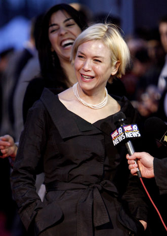 Clooney and Zellweger at the Leatherheads premiere