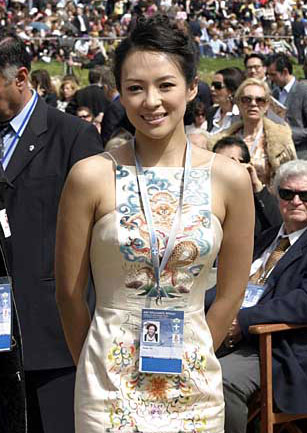 Zhang Ziyi witnesses Olympic flame lighting