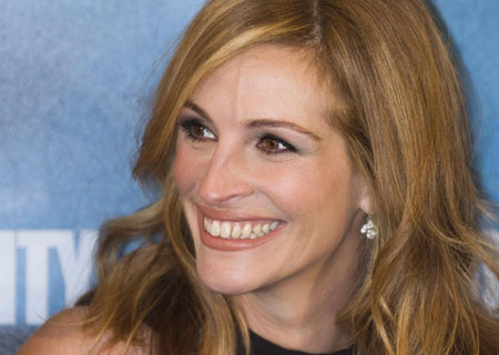 Julia Roberts attends premiere of 