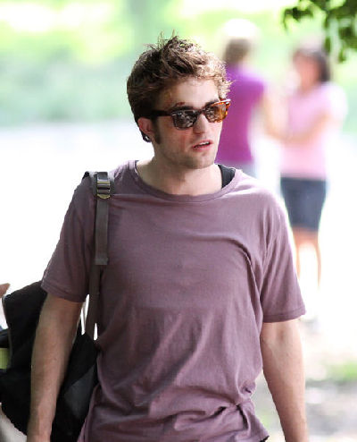 Robert Pattinson on set of movie 