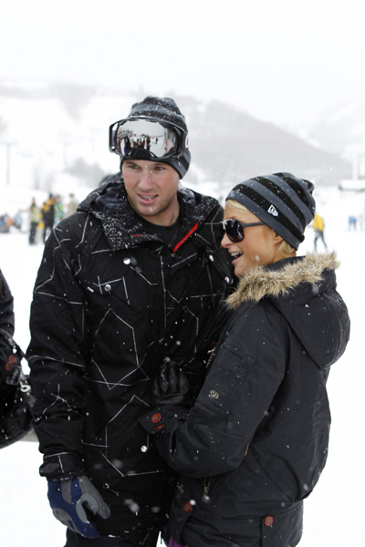 Paris Hilton's snowboarding lesson
