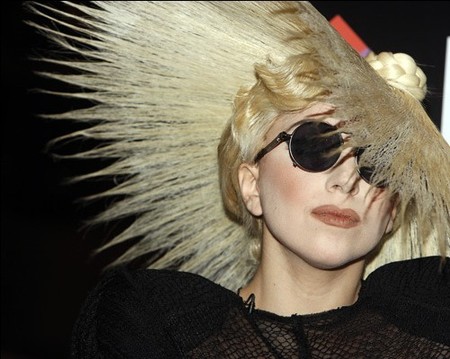 Lady GaGa 'suffers burns on arm'