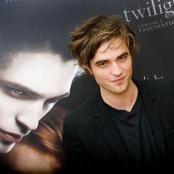 Robert Pattinson spurned by Kristen