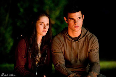 New 'The Twilight Saga: Eclipse' pictures released