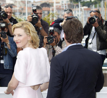 Blanchett and Crowe attend photocall for film 