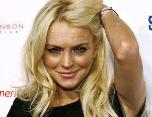 Lohan faces arrest after missing court date