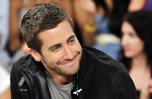 Jake Gyllenhaal attends television interview promoting movie 