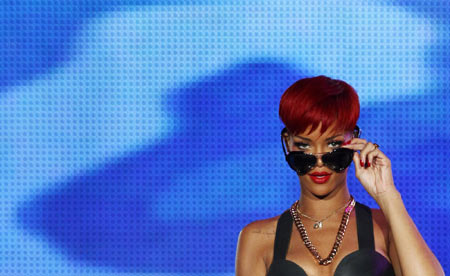 Rihanna lights up the 