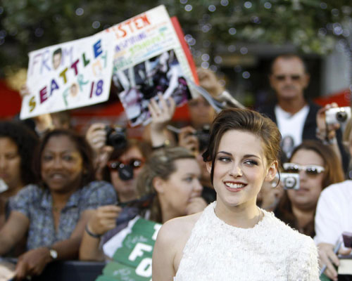 Cast members at premiere of 