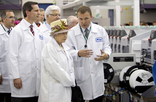 Queen Elizabeth gets a new BlackBerry