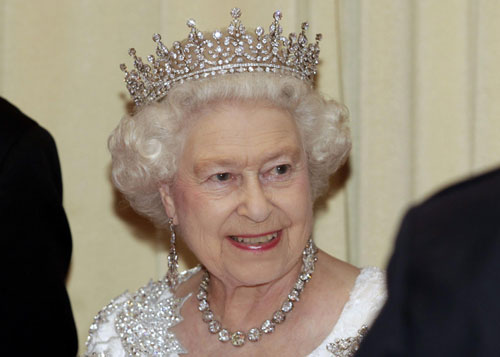 Queen Elizabeth gets a new BlackBerry