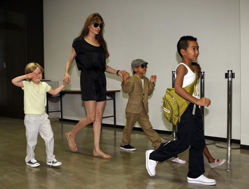 Jolie and kids at New Tokyo International Airport