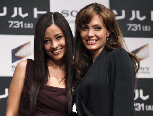 Angelina Jolie promotes movie 'Salt' in Tokyo