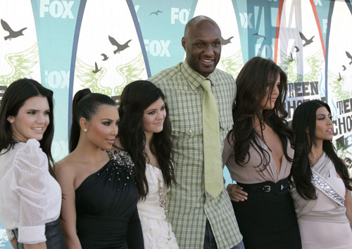 Celebs arrive at Teen Choice 2010 Awards in Los Angeles