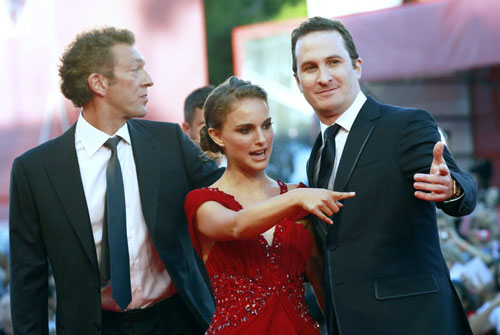 Natalie Portman arrives at 'Black Swan' red carpet at 67th Venice Film Festival